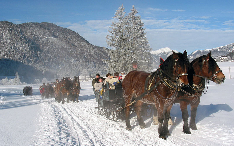 Horse drawn carriage ride Dachstein West